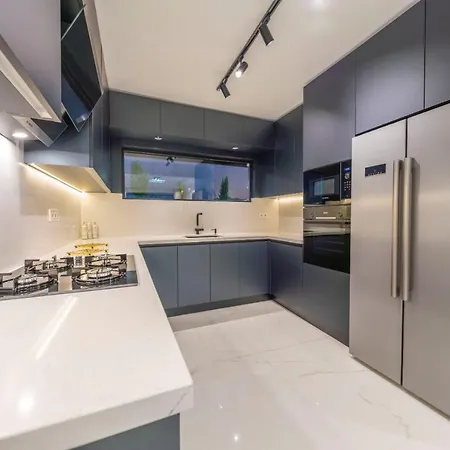 Luxury 4-bed With Private Pool And Jacuzzi Ovacık