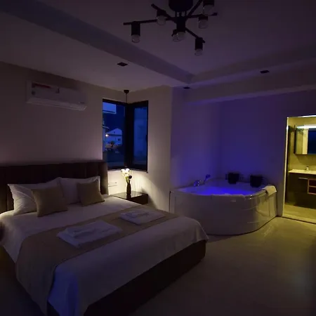 فيلة Luxury 4-bed With Private Pool And Jacuzzi