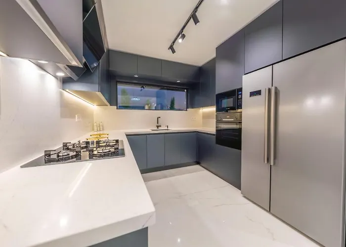 Luxury 4-bed With Private Pool And Jacuzzi Ovacık