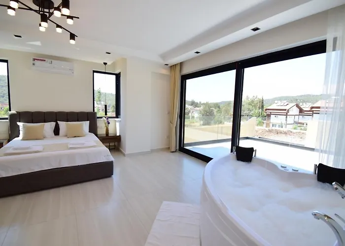 Luxury 4-bed With Private Pool And Jacuzzi Vila *