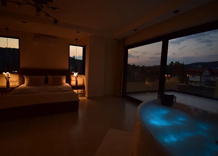 Vila Luxury 4-bed With Private Pool And Jacuzzi