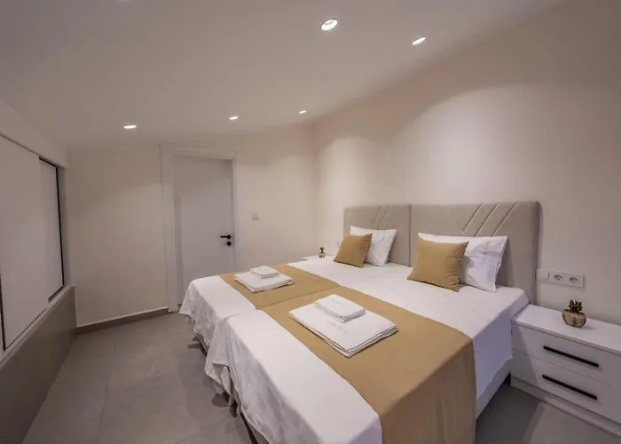 Villa Luxury 4-bed With Private Pool And Jacuzzi *