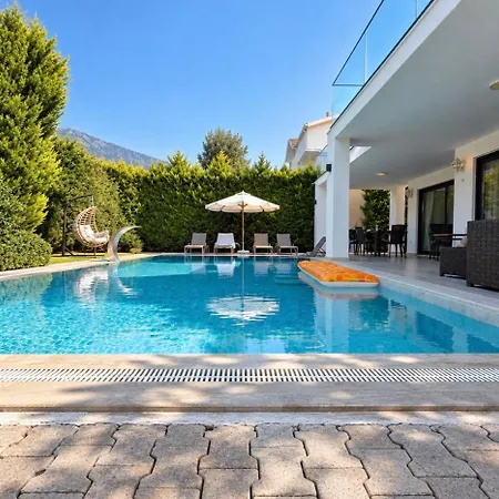 Luxury 4-bed With Private Pool And Jacuzzi * Ovacık