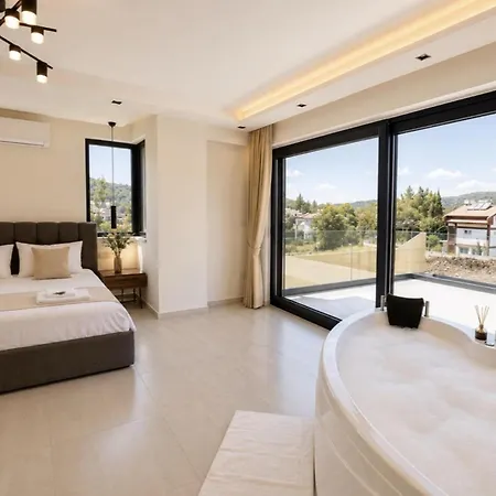 Villa Luxury 4-bed With Private Pool And Jacuzzi
