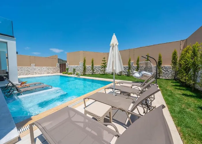 Luxury 4-bed With Private Pool And Jacuzzi * Ovacık